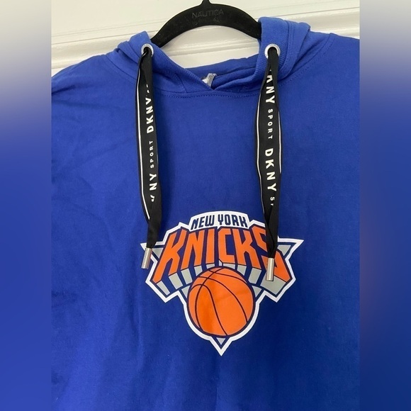 NWT DKNY New York Knicks Basketball Blue & Orange Hoodie Pullover w/Logo Small - Picture 3 of 10